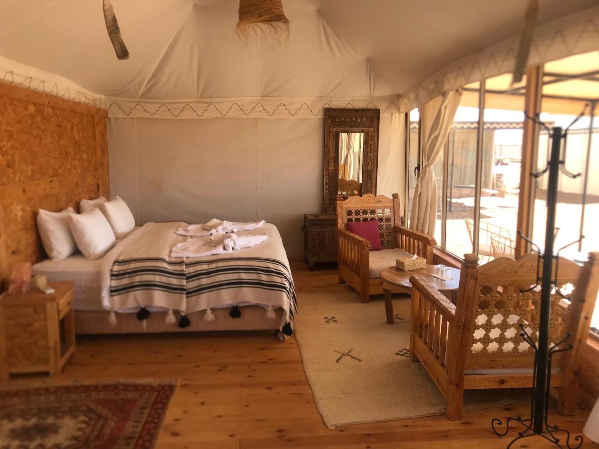 Riad Moha 메르주가 외부 사진