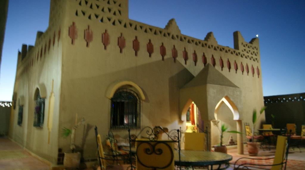 Riad Moha 메르주가 외부 사진