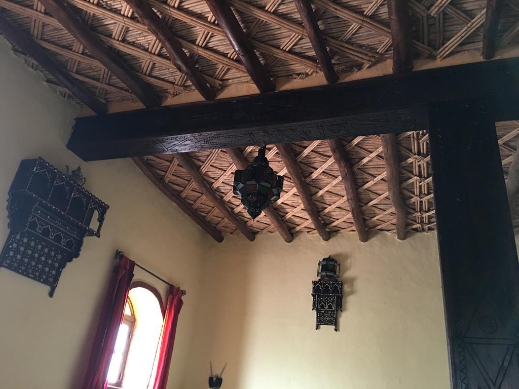 Riad Moha 메르주가 외부 사진