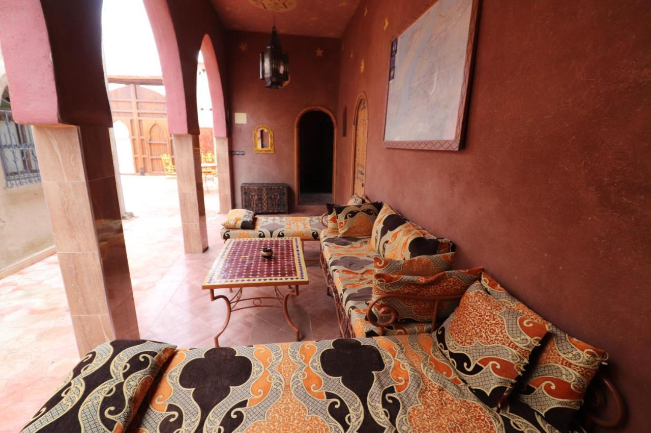 Riad Moha 메르주가 외부 사진
